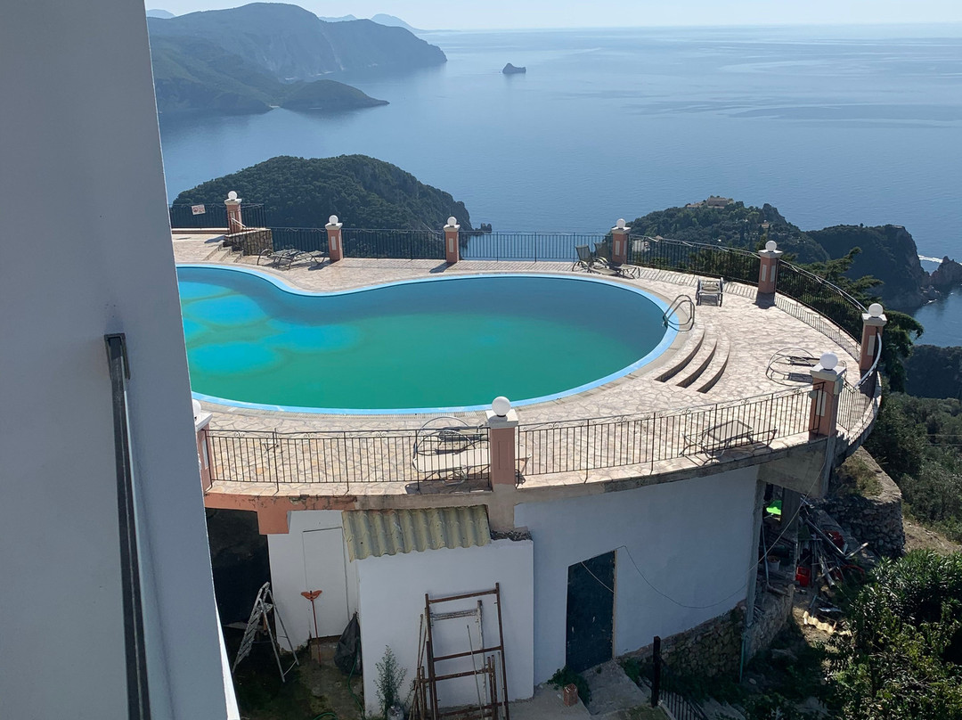 Golden Fox Complex主图