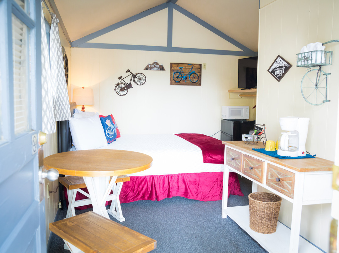 Lamplighter Cabins & Suites主图