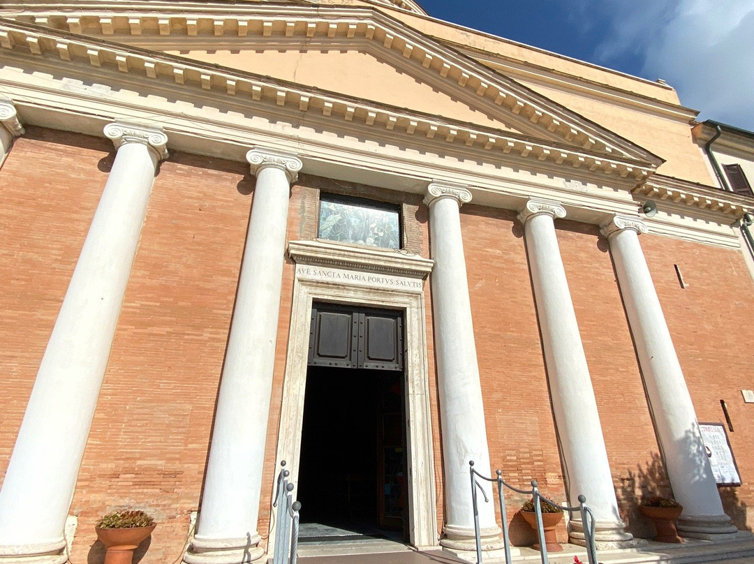 Chiesa di Santa Maria Porto della Salute-菲乌米奇诺必去景点