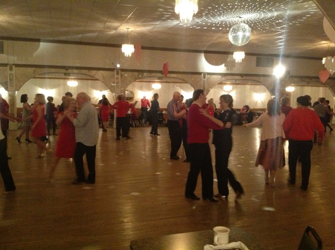 Vienna旅游景点-Avon Oaks Ballroom