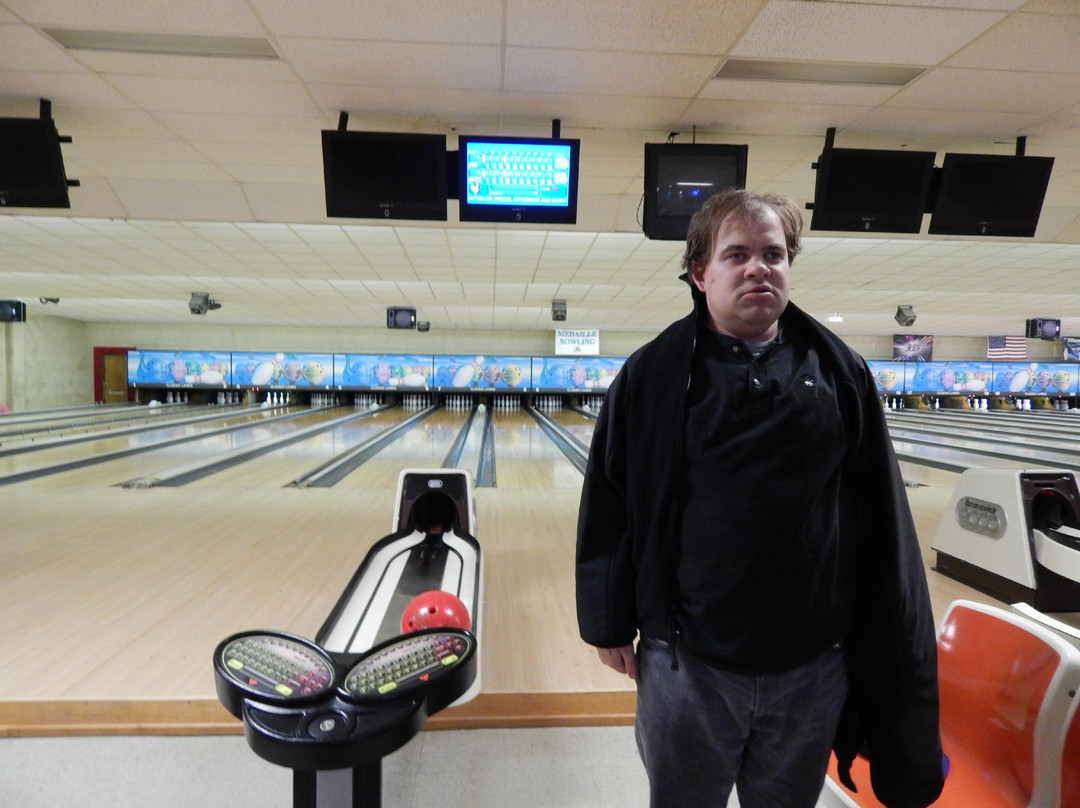 Kenmore旅游景点-Classic Lanes