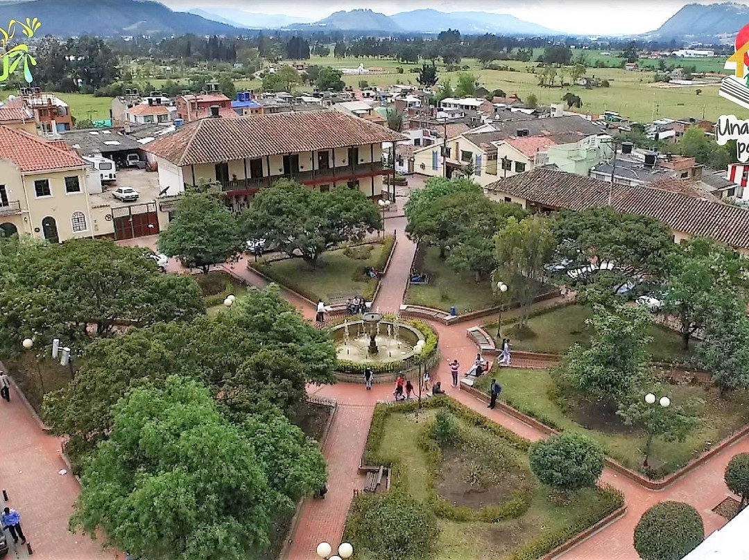 Parque principal de Cogua景点图片