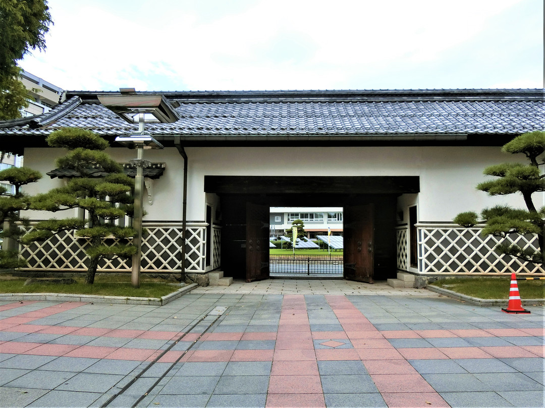 The Bukemon Gate of the Minoura Family-鸟取市必去景点