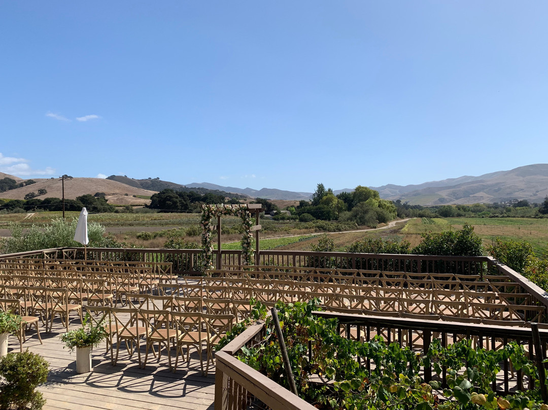 EOS Santa Barbara Wine Tours景点图片