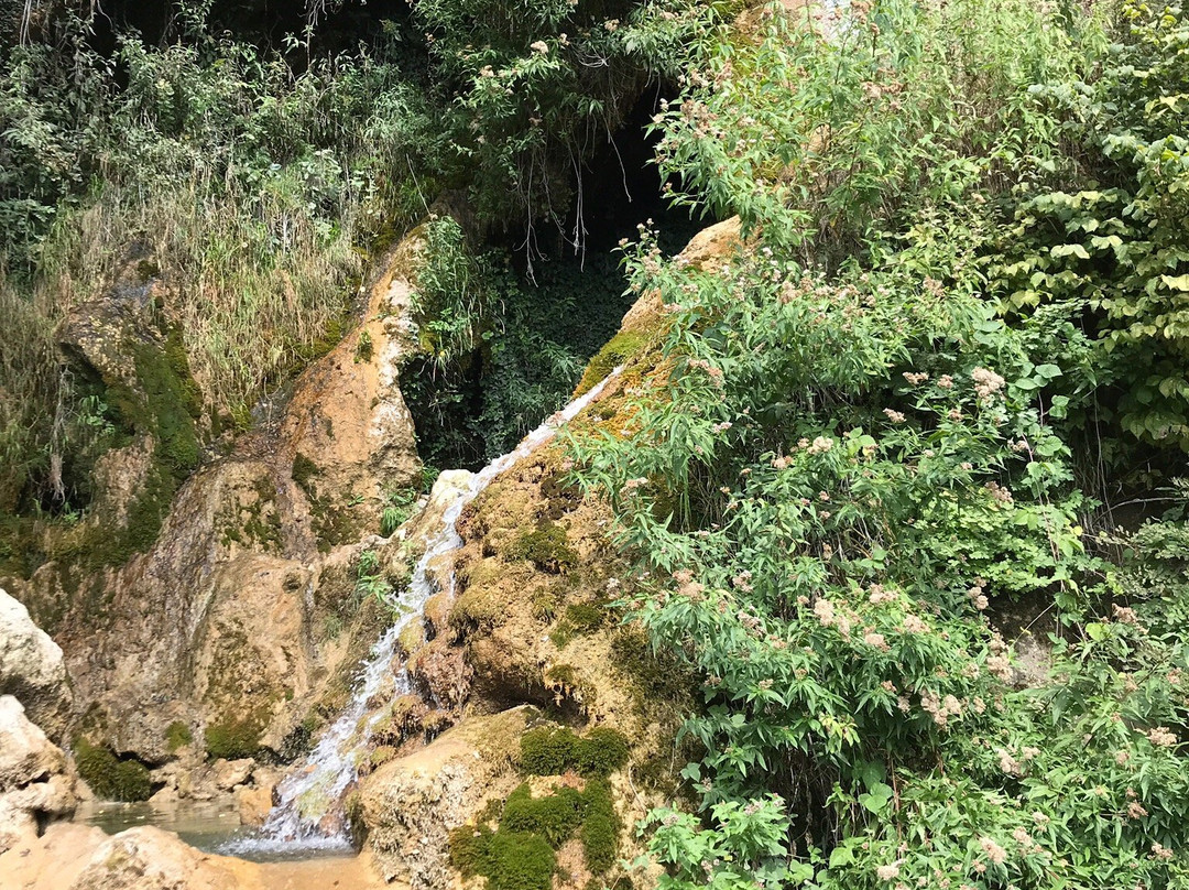 Su-Uchkhan Waterfall景点图片
