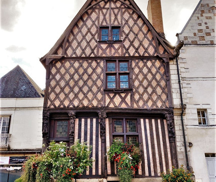 Les Halles de Luynes-Luynes必去景点