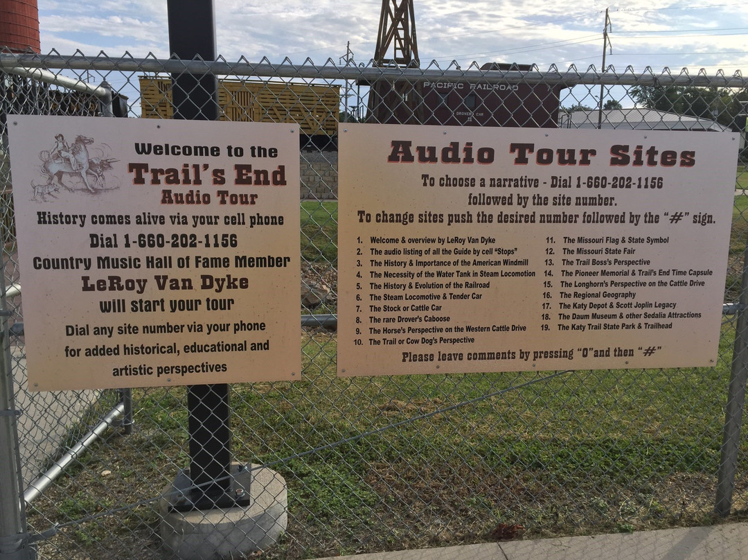 Trails End Monument-锡代利亚必去景点