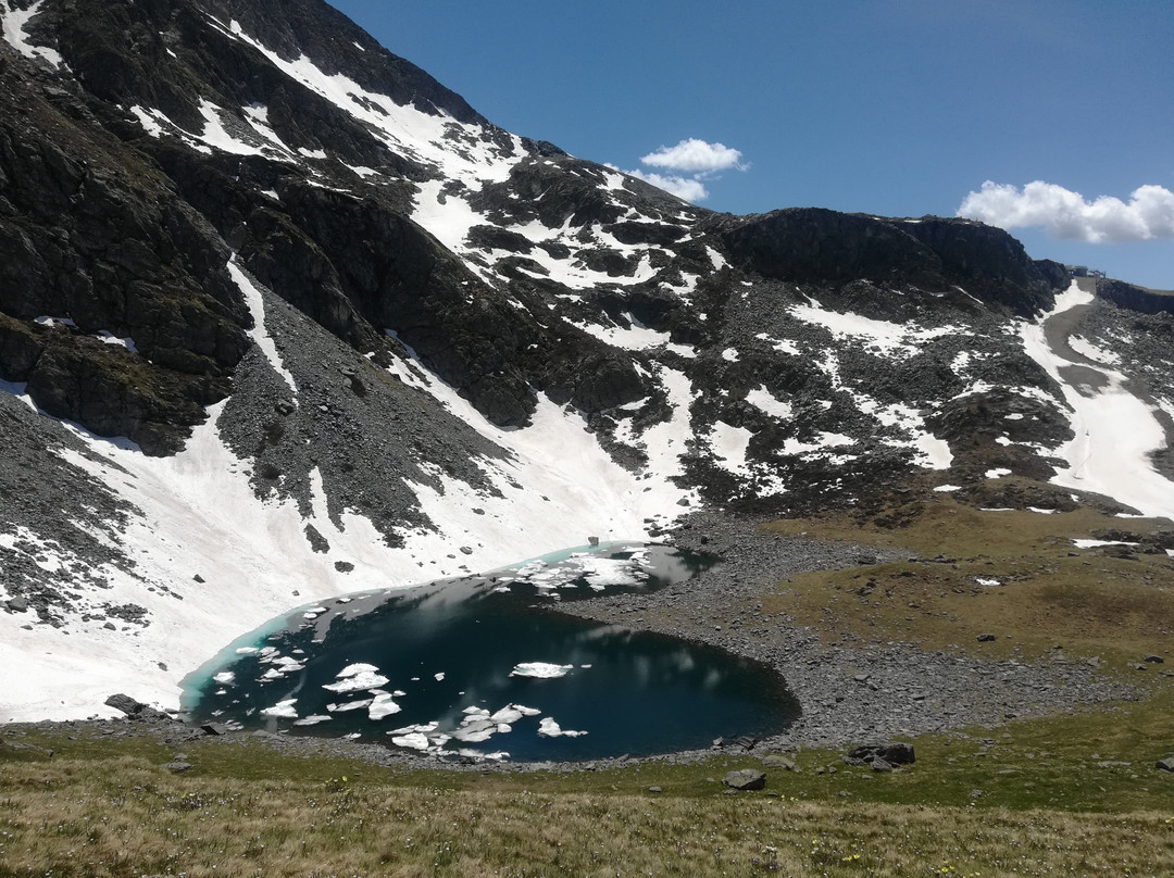 Rifugio G. B. Ferraro主图