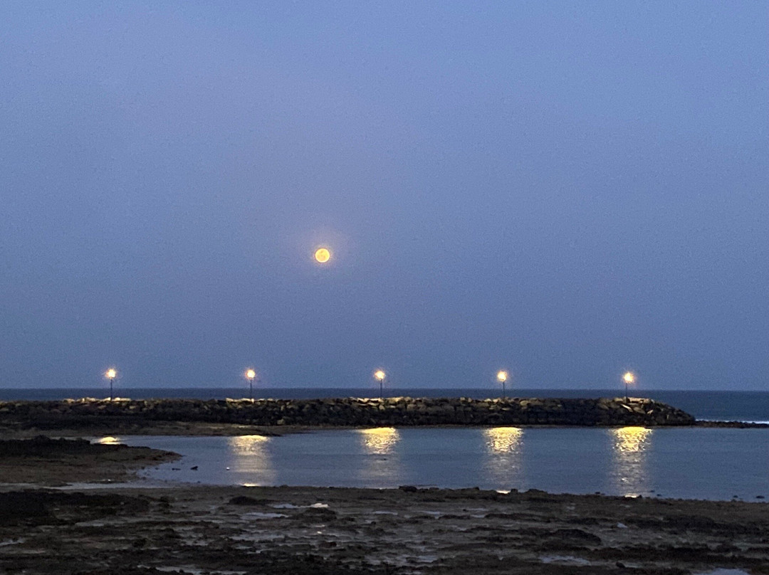 Playa De Los Charcos景点图片