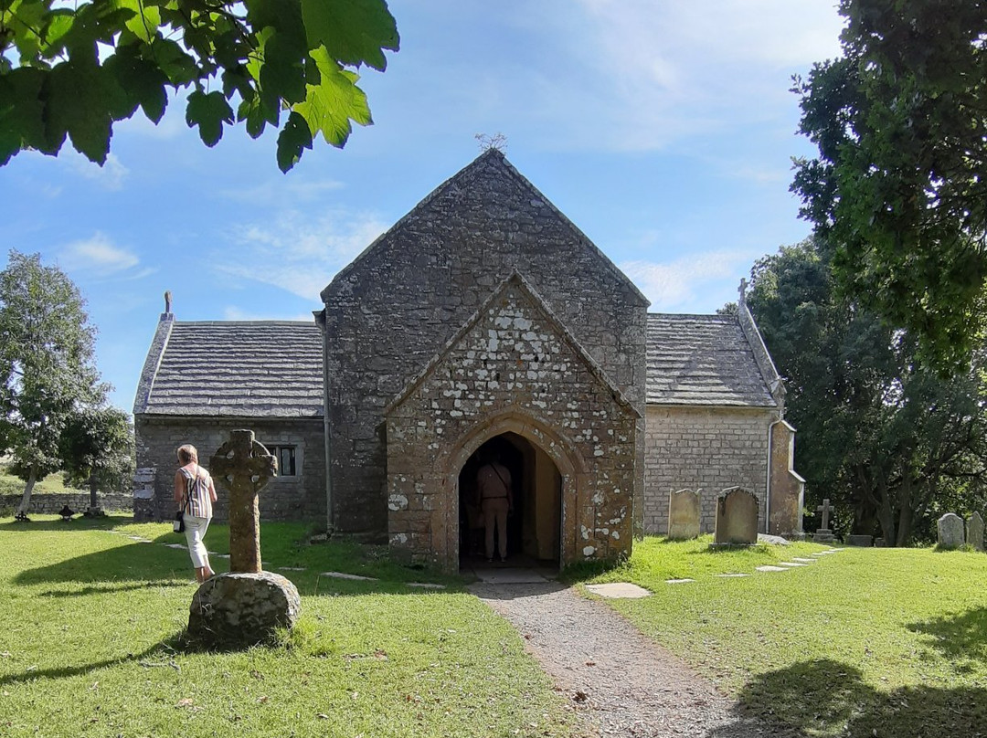 Tyneham Village and Flower's Barrow Walk景点图片