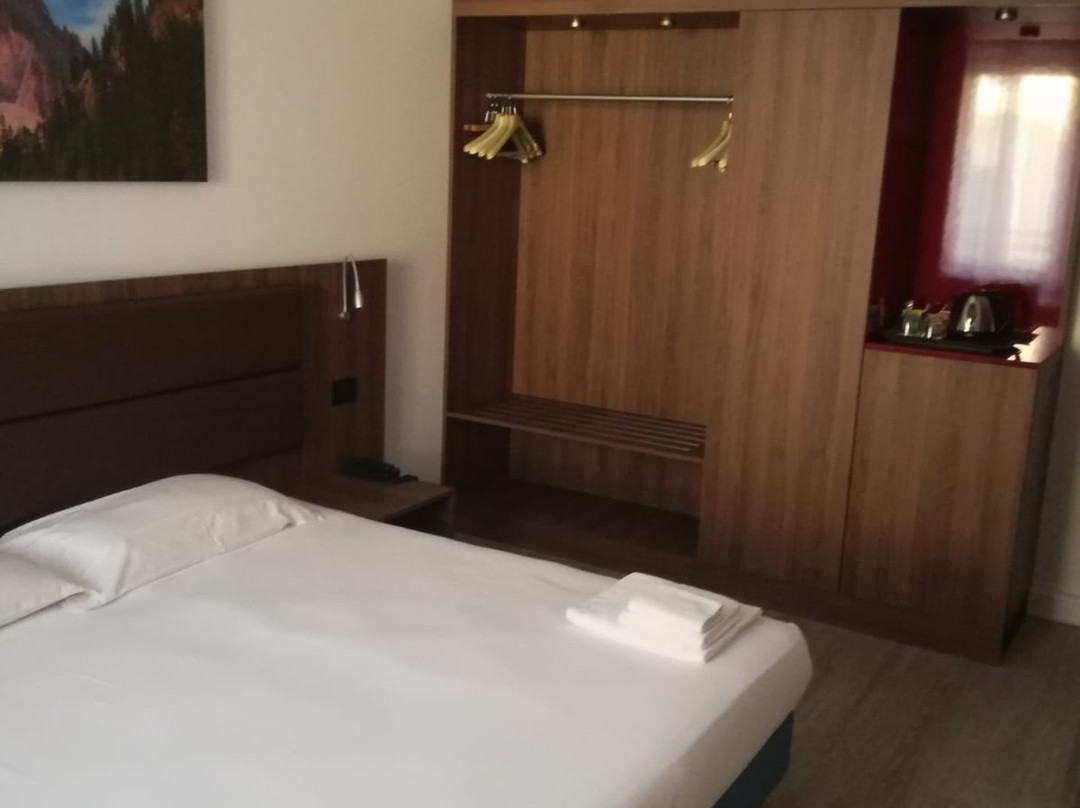 德阿尔皮旅馆主图