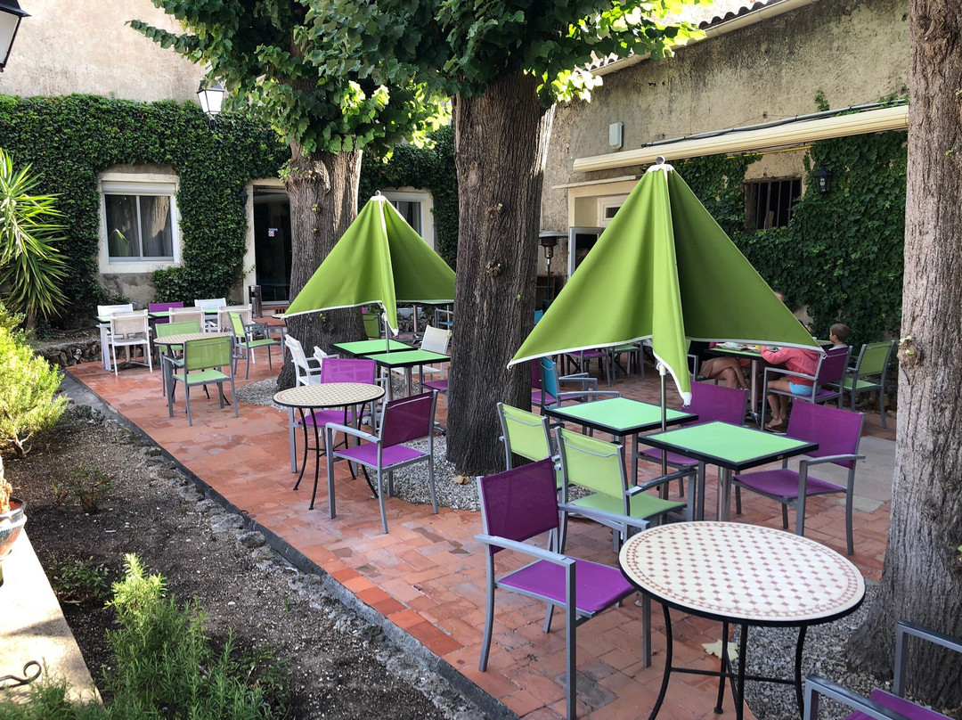Logis Hôtel Résidence主图