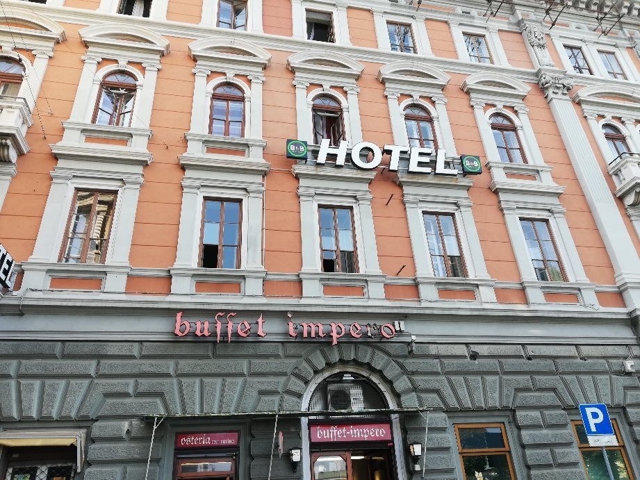 尹佩洛诺沃酒店主图