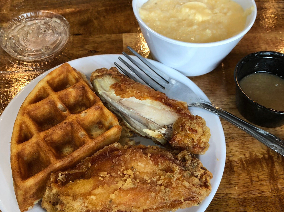 Dining Out With Comedienne Joy-伯明翰必去景点