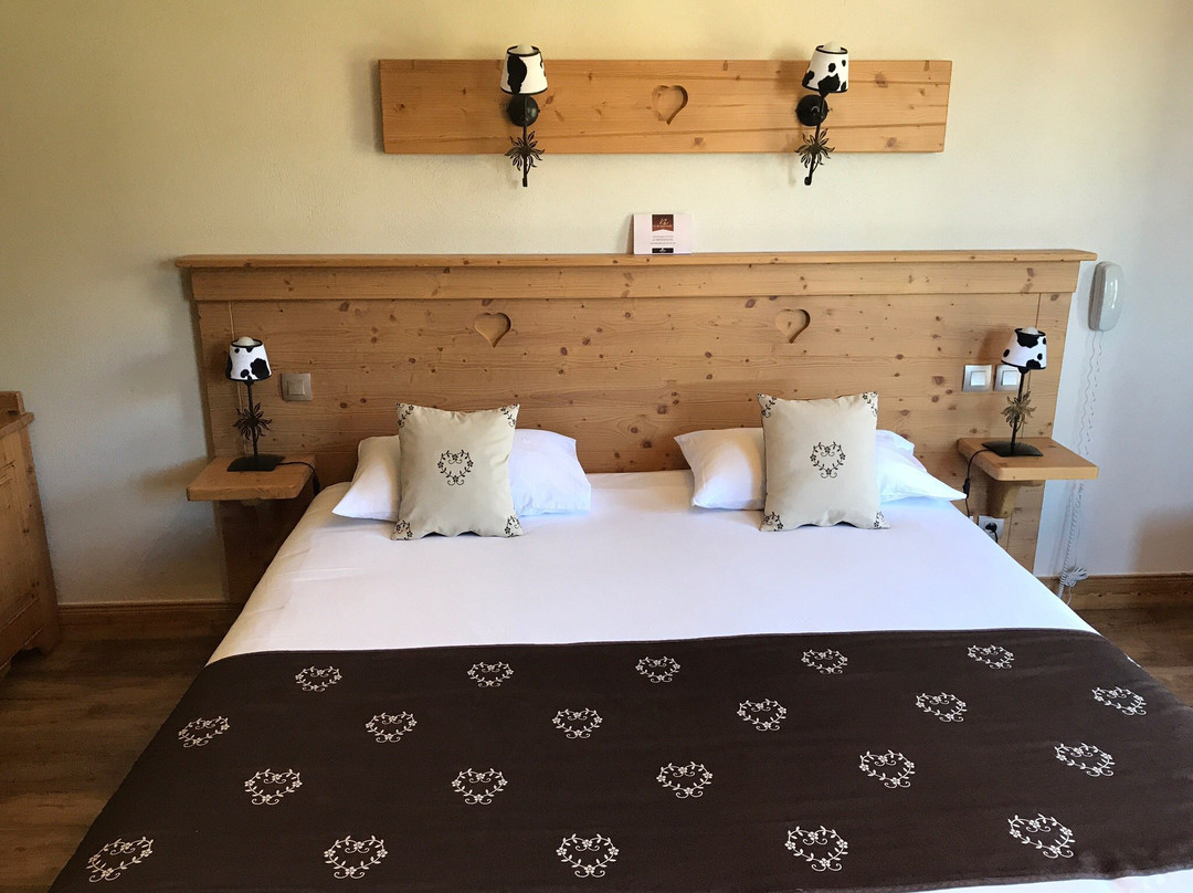 Hotel The Originals Le Beausoleil主图