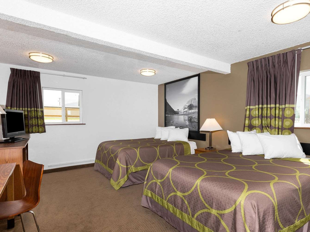 Super 8 by Wyndham Missoula/Brooks Street主图