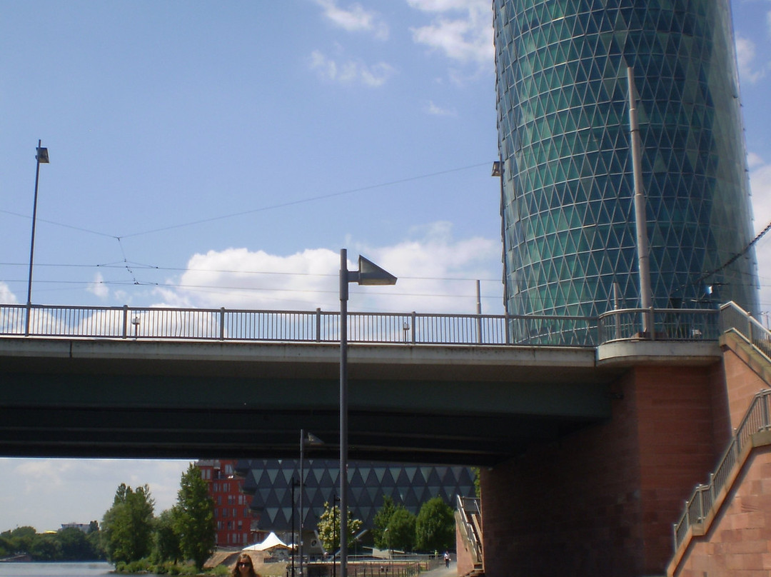 Westhafen Tower-法兰克福必去景点