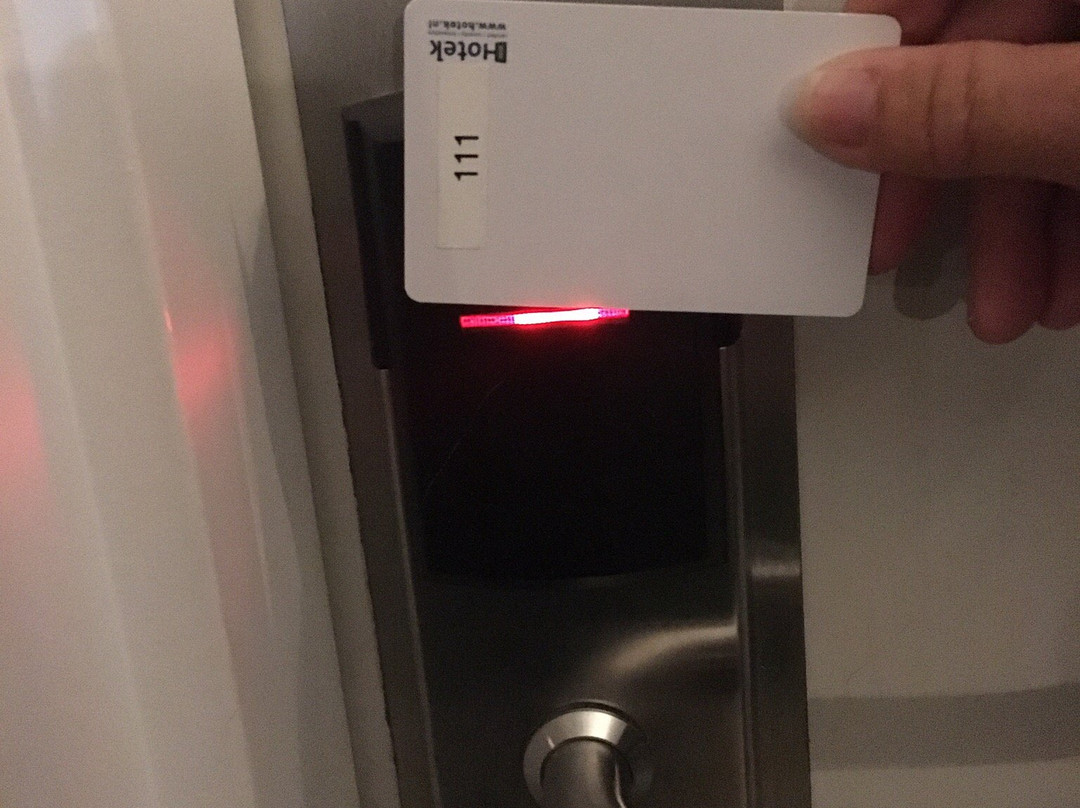 Hotel Le Moulin Rouge主图