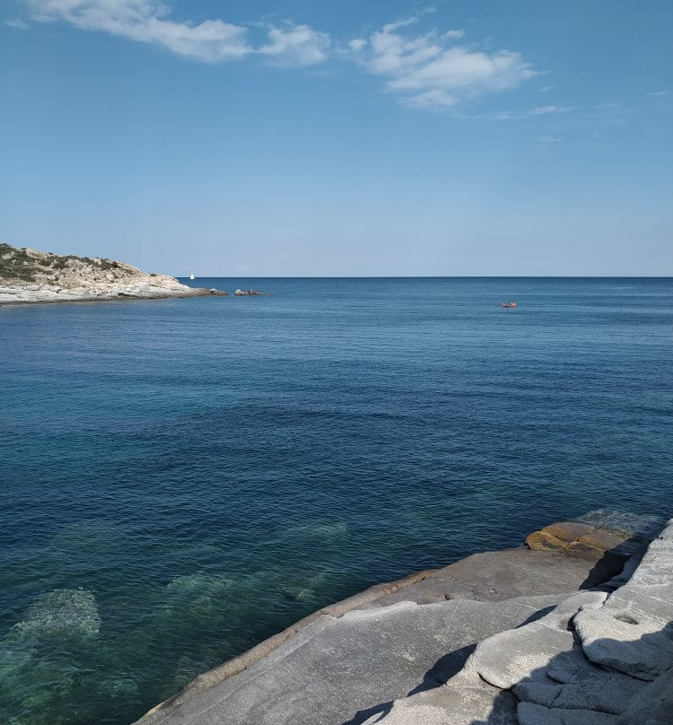 Agridia Beach景点图片