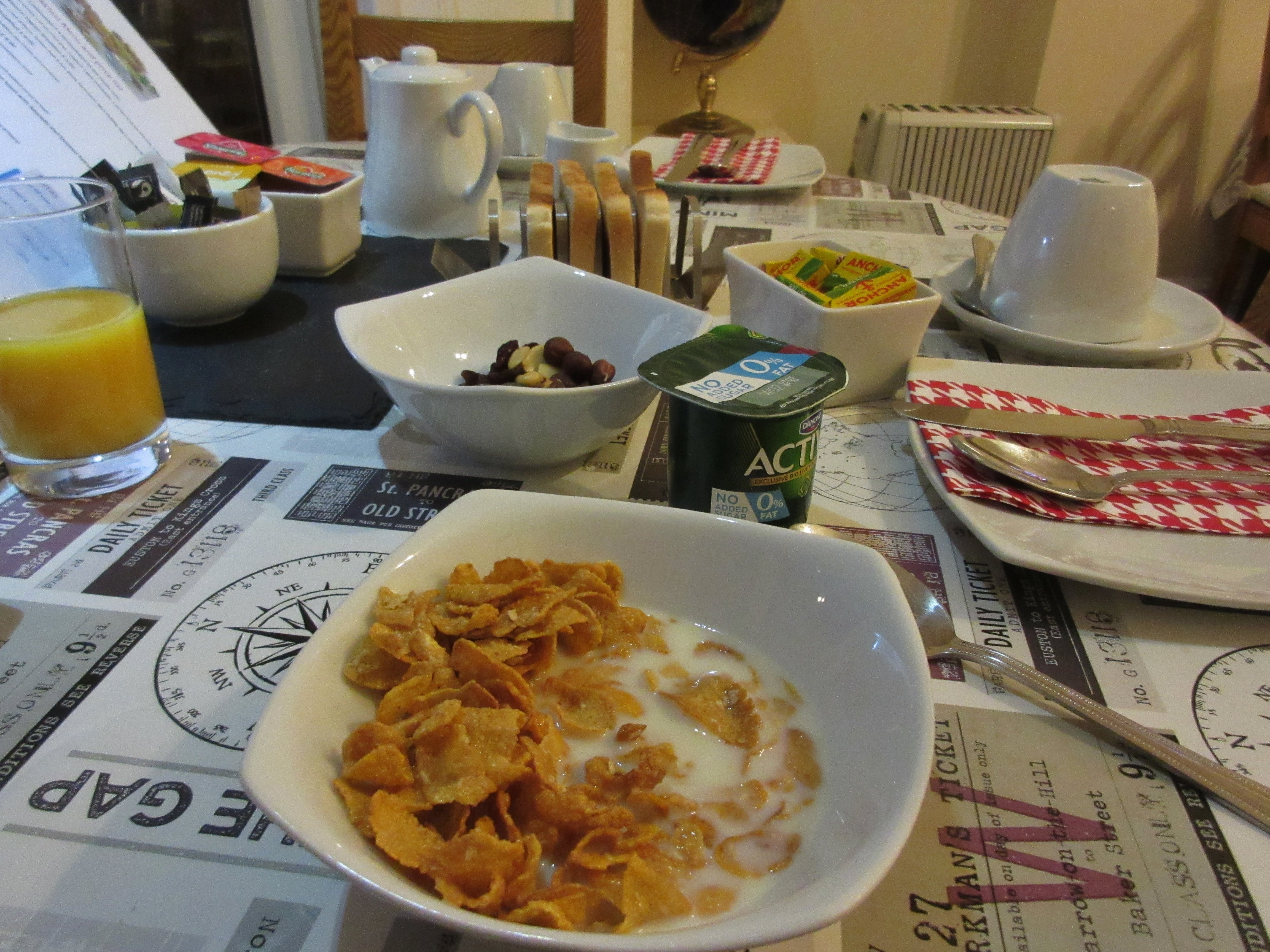 莱昂纳多旅馆-餐饮