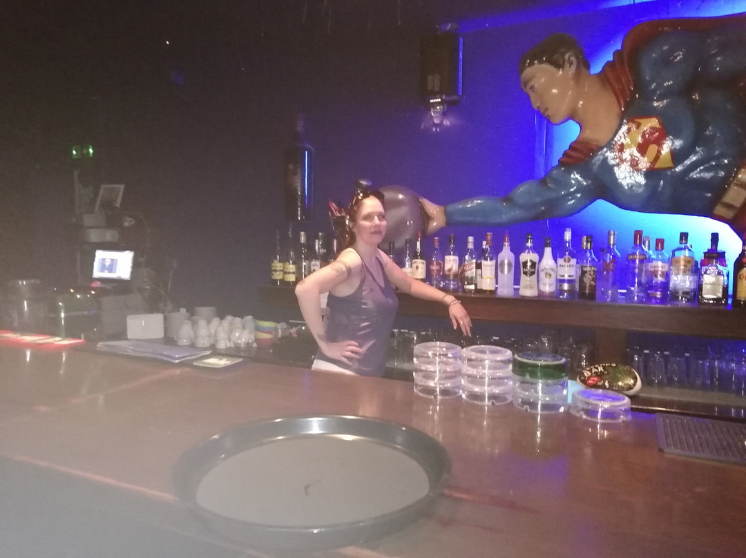 Legends Music and Cocktail Bar-Svoronata必去景点