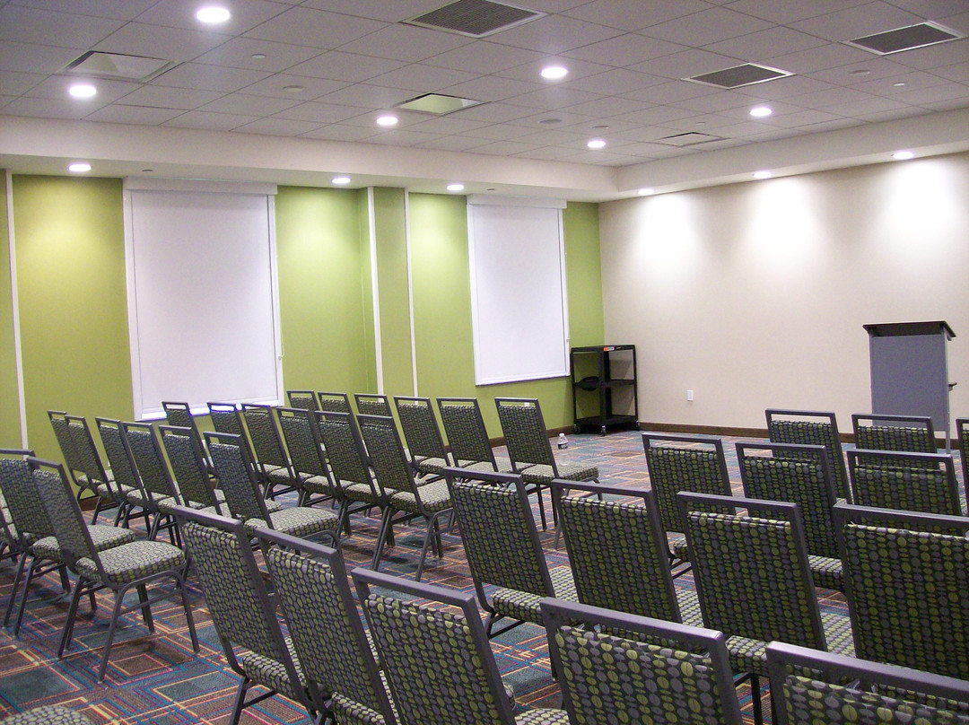 Home2 Suites by Hilton Hasbrouck Heights主图