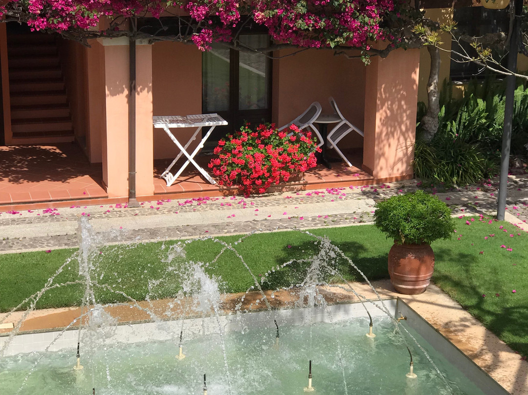 拉托雷酒店主图