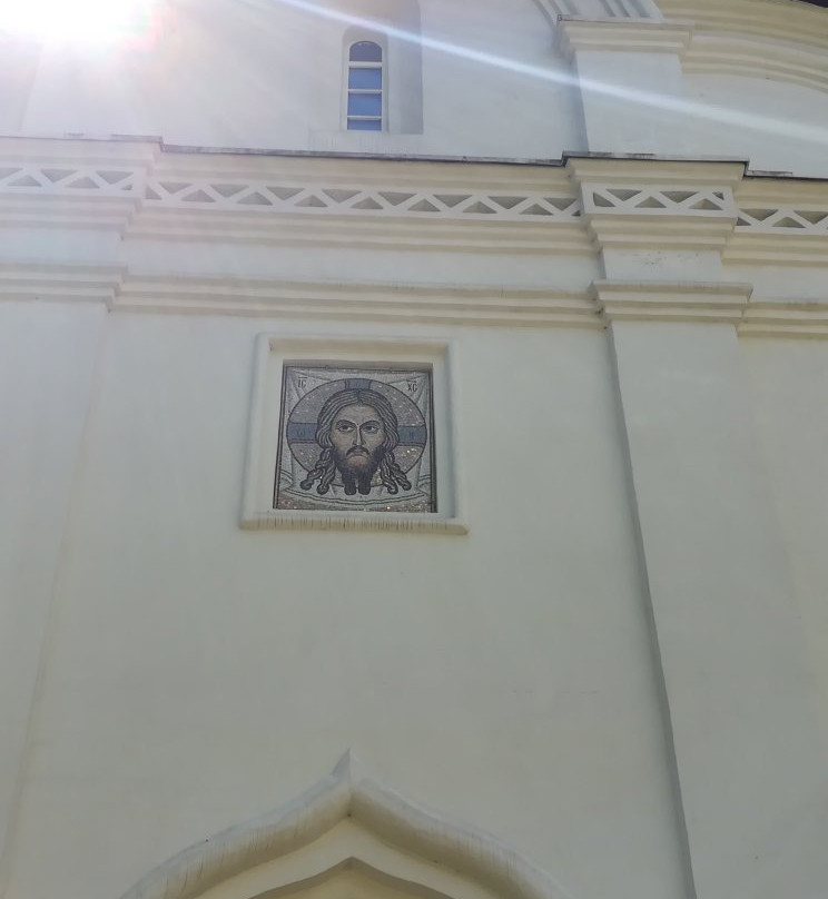 Svyatykh Velikomuchenikov i Ispovednikov Tserkvi Church-Kommunarka必去景点