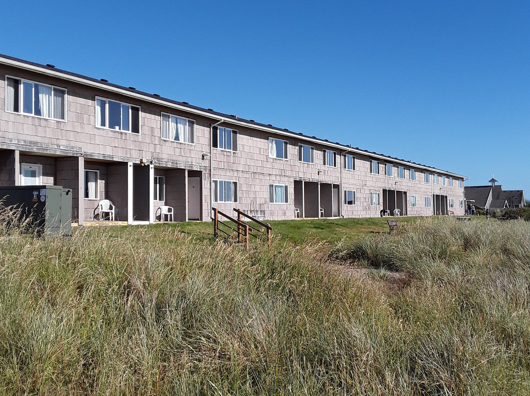 银沙海滨度假酒店主图