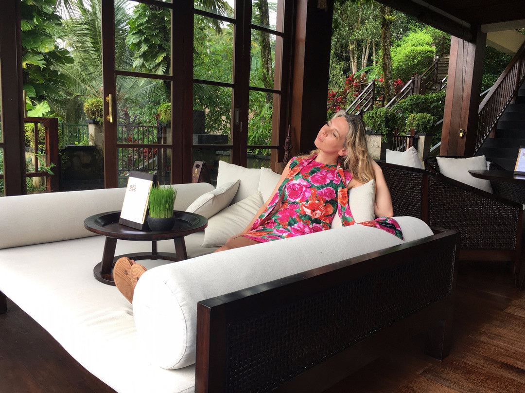 Sepehr Maghsoudi - Concept Store-霍伦必去景点