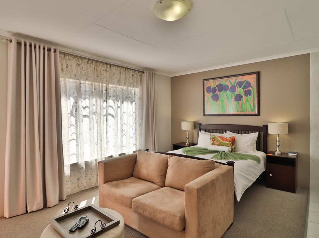 Fin And Feather Guesthouse主图