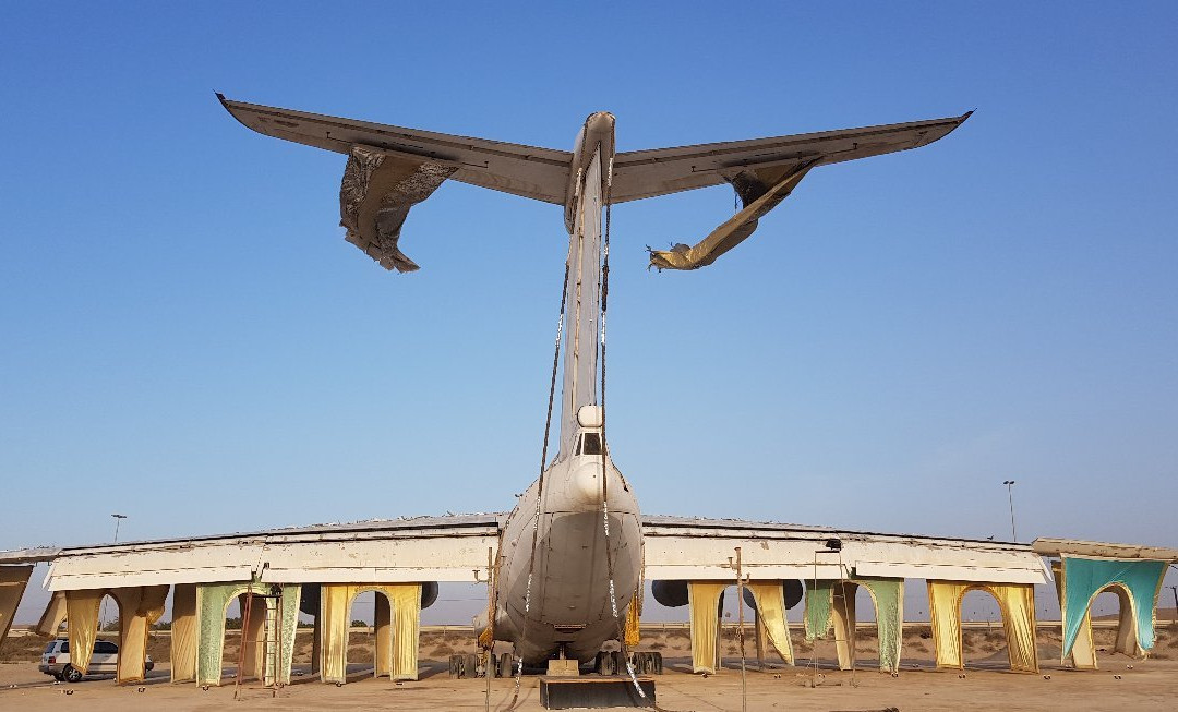Abandoned Ilyushin IL 76-乌姆盖万必去景点