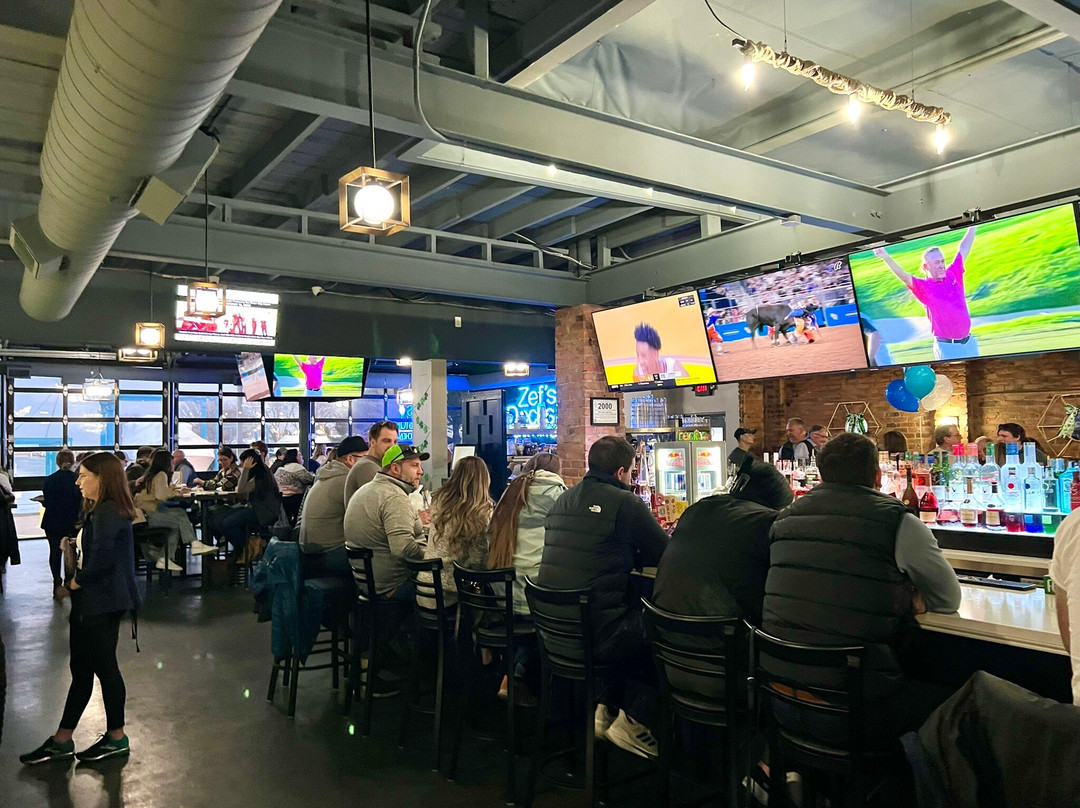 Zef's Dockside Bar & Kitchen