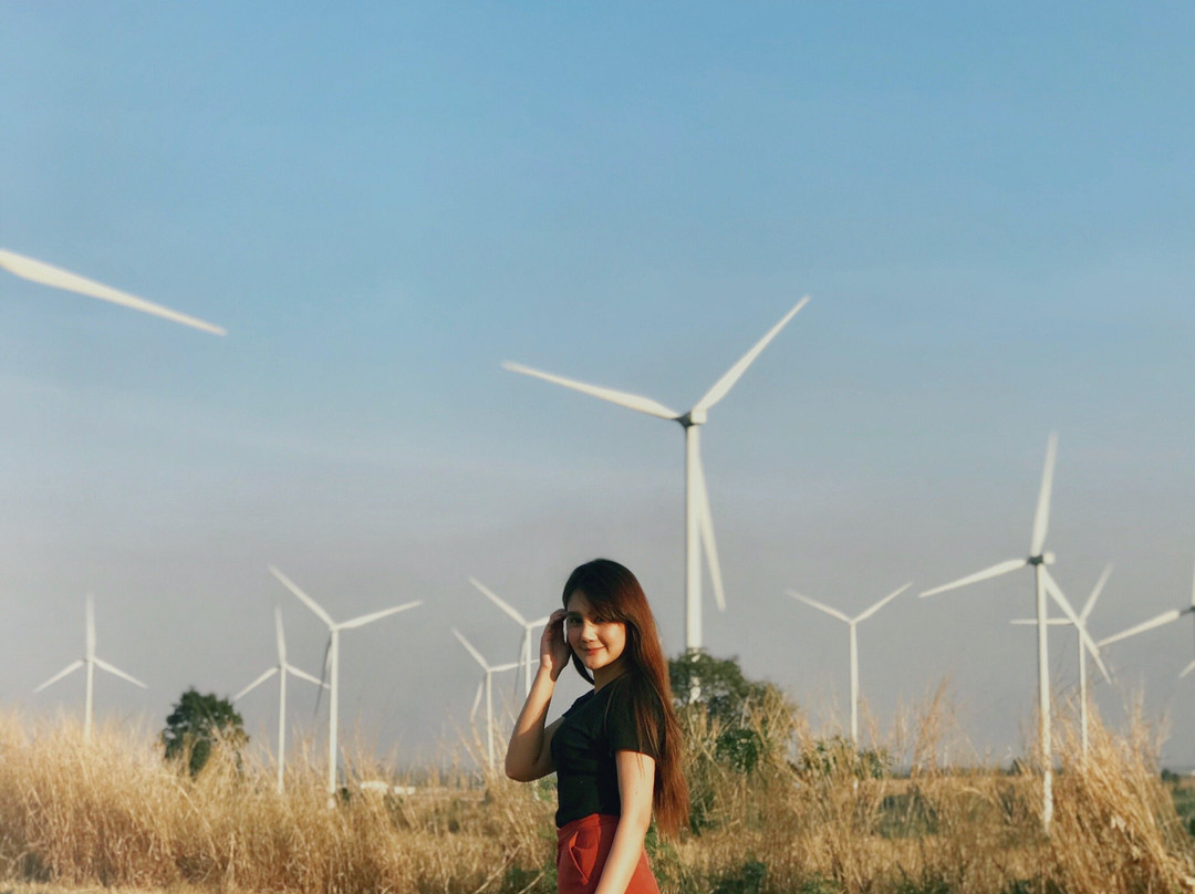 Huai Bong Wind Farm景点图片