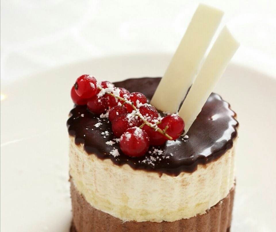 朱拜勒珊瑚湾酒店主图