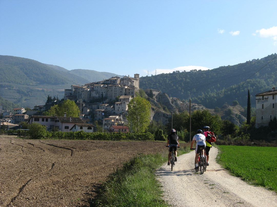 Umbria in Mountain Bike景点图片