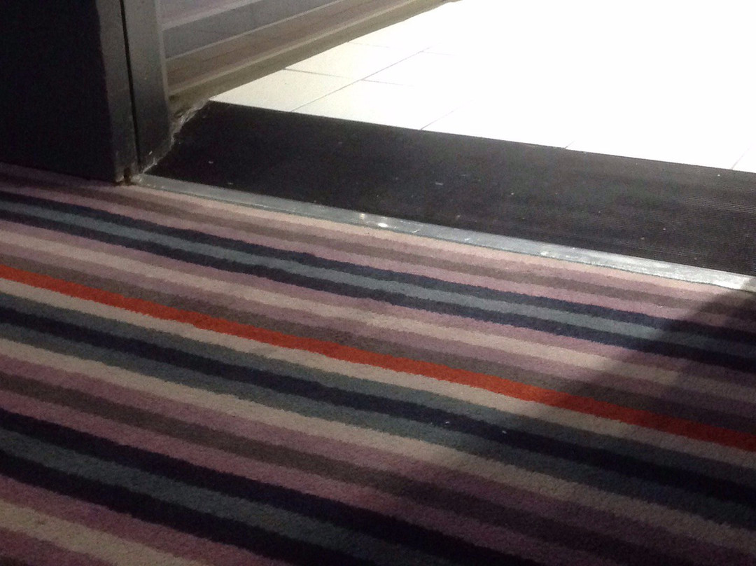 Village Hotel Leeds North主图