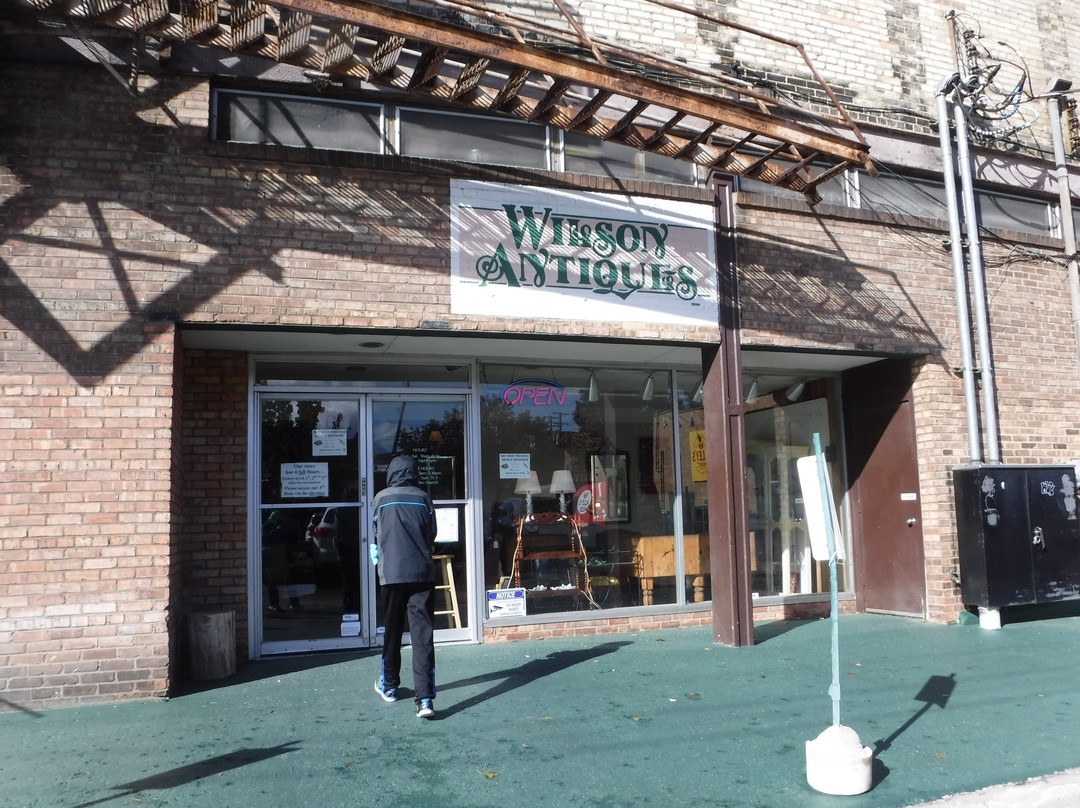 Wilson Antiques景点图片