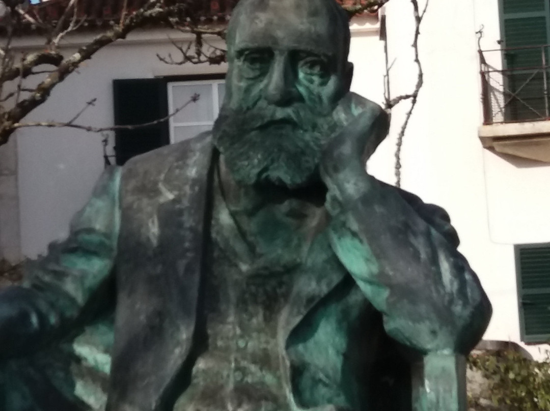 Estatua de Joao de Deus-科英布拉区必去景点