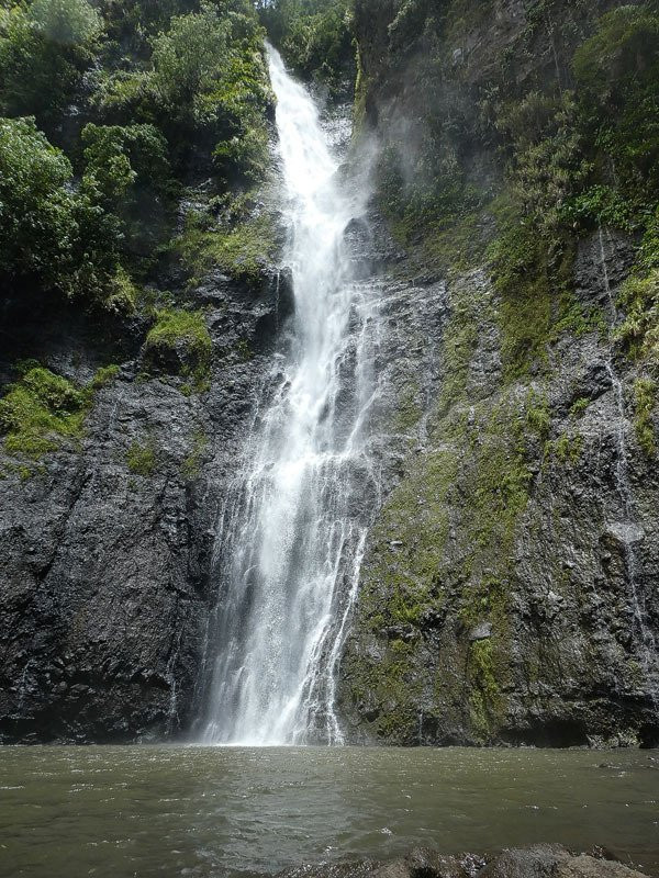 Faarumai Waterfalls景点图片