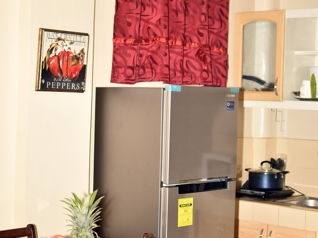 Ashley and Bill's Suites 'N Garden主图