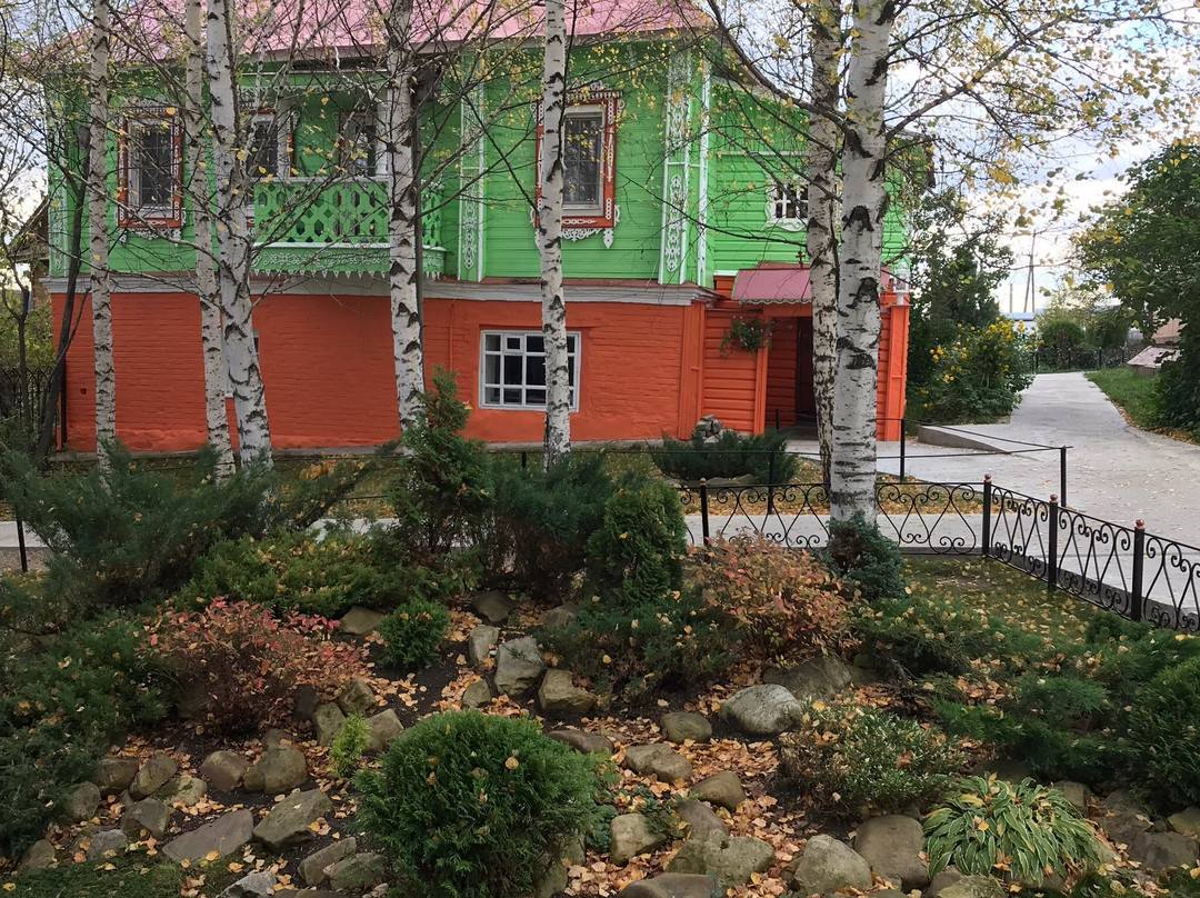 Verkhnechusovskaya Convent of Mother of God of Kazan-Krasnaya Gorka必去景点