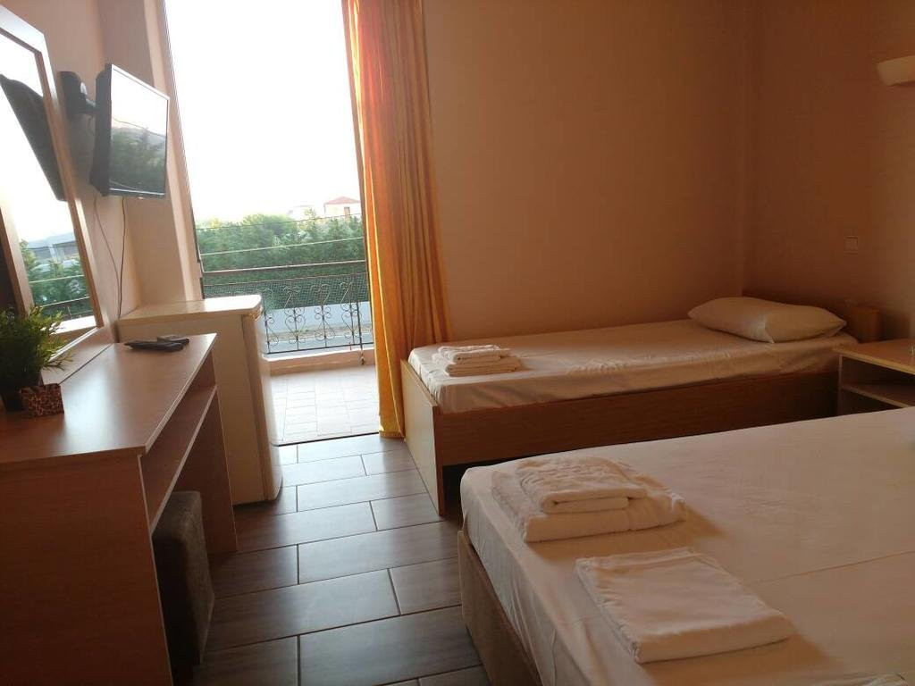 Ocean-Pacific-Rooms主图