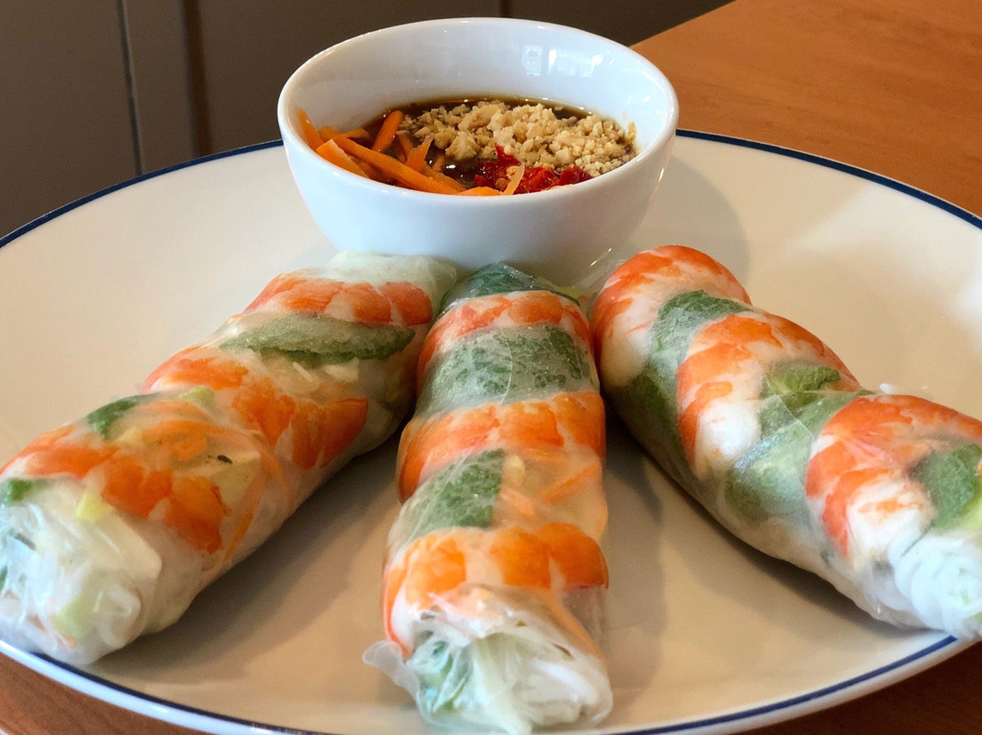 Loc's Café Pho & Rolls