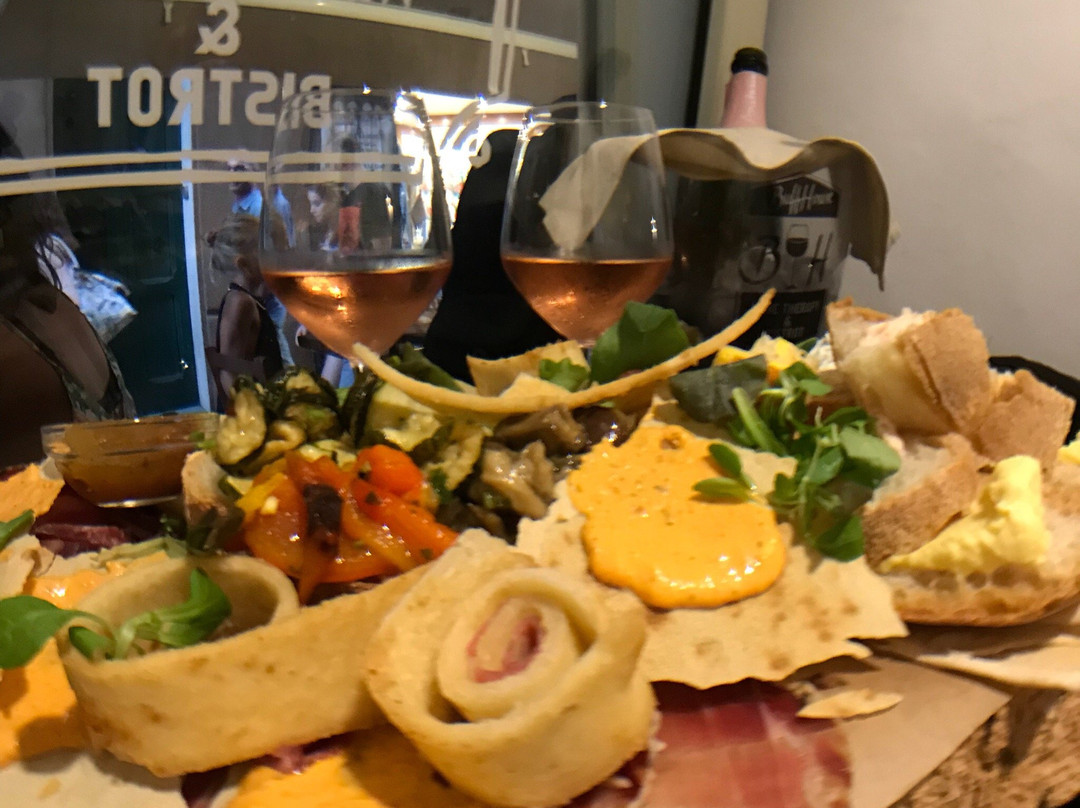BuffHouse - Wine Therapy & Bistrot