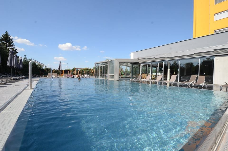 Hotel Aura Design & Garden Pool主图