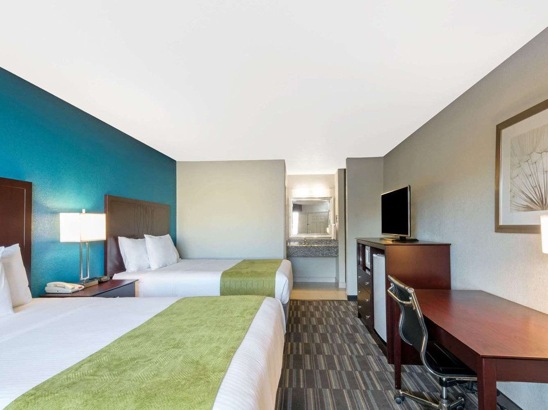 Days Inn by Wyndham Snyder主图