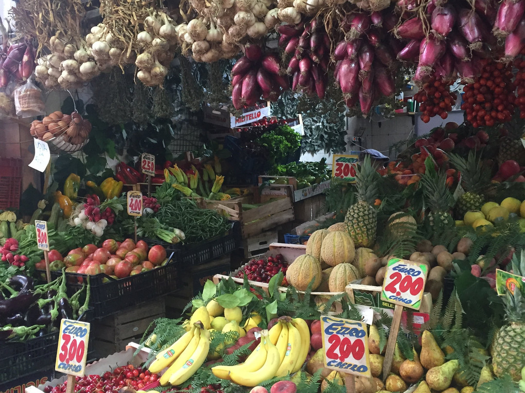 Arenella旅游景点-Mercatino di Antignano