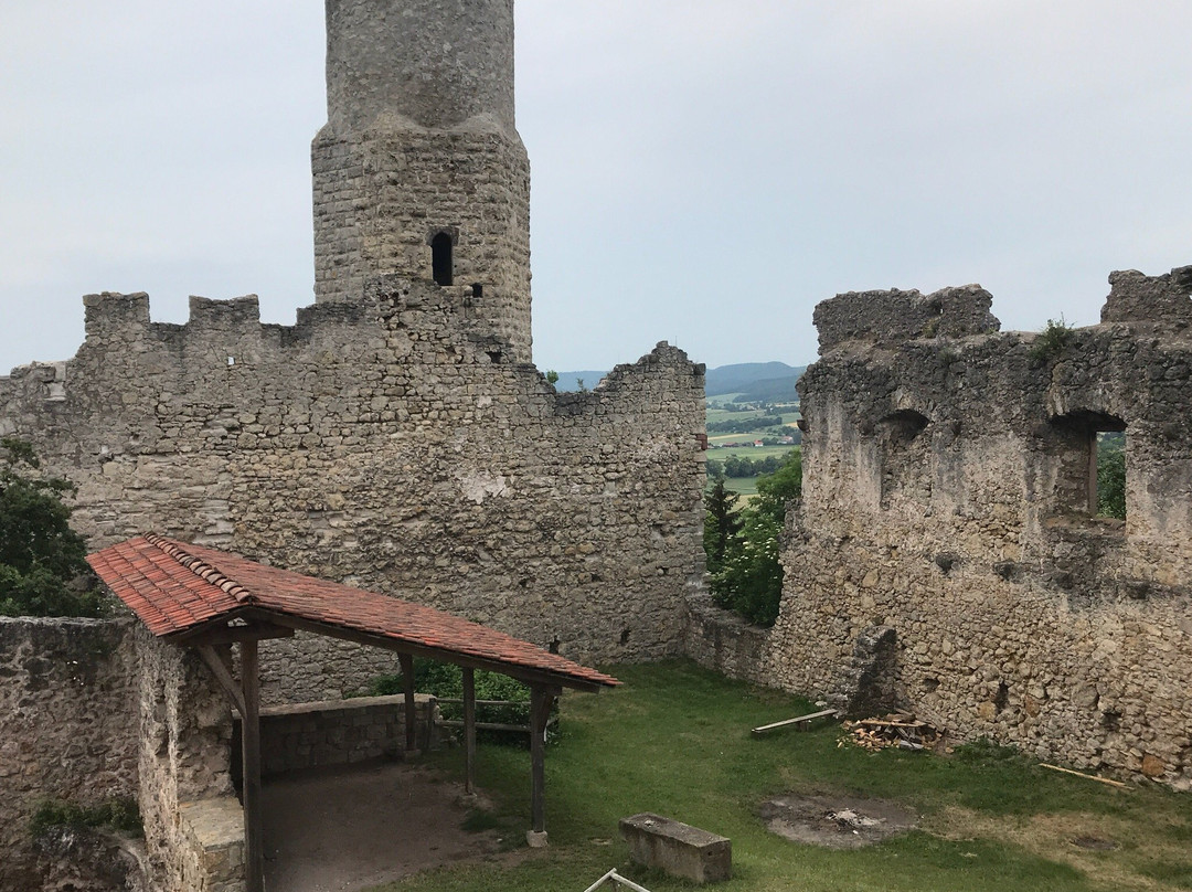 Hanstein Castle (Burgruine Hanstein)景点图片