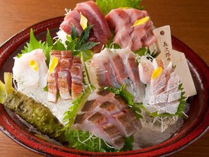 まぐろ漁船直営店 旬魚 磯よし